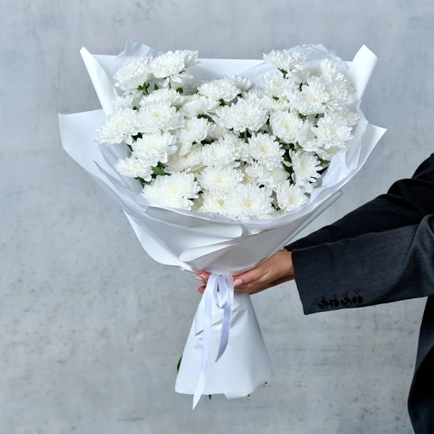Букет из 9 белых хризантем