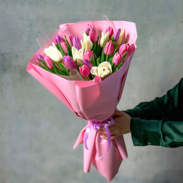 Букет из 25 тюльпанов микс